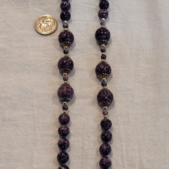 Vintage Beaded "Stone" Necklace - Picture 4 of 10